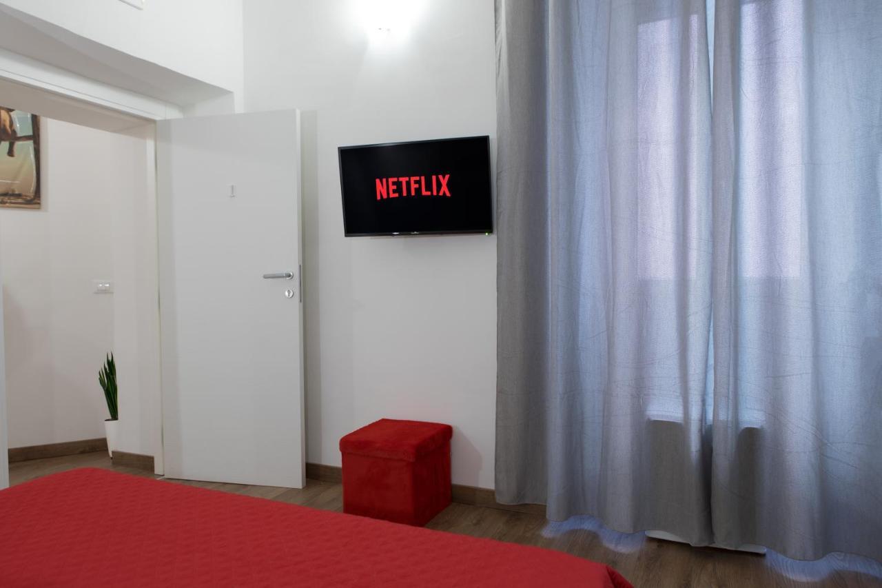 Luxury Suite - Teatro Romano - Duomo - Centro Storico Wi-Fi Terracina Kültér fotó